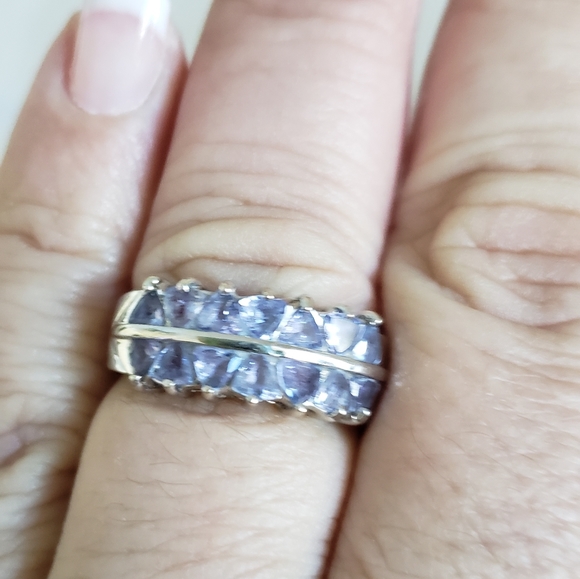 Size 7.75, 14K white Gold Tanzanite Ring, Trillion shaped stones, sizeable - Picture 1 of 8